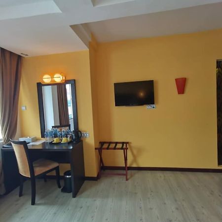 2 Inn 1 Boutique Hotel & Spa Sandakan Exterior photo