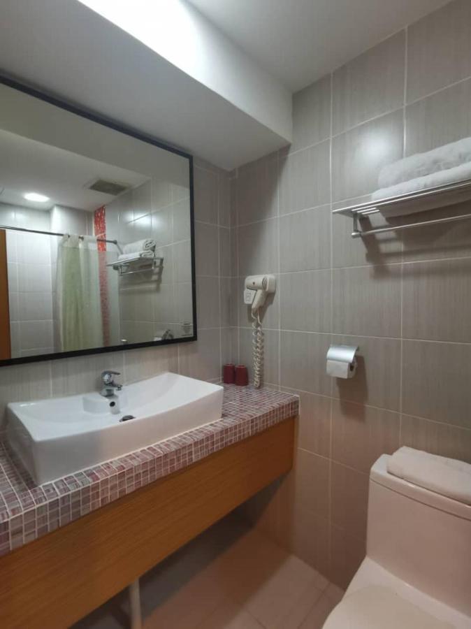 2 Inn 1 Boutique Hotel & Spa Sandakan Exterior photo