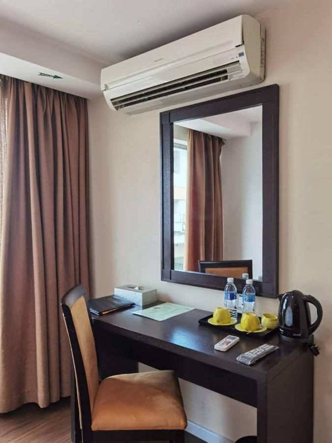 2 Inn 1 Boutique Hotel & Spa Sandakan Exterior photo
