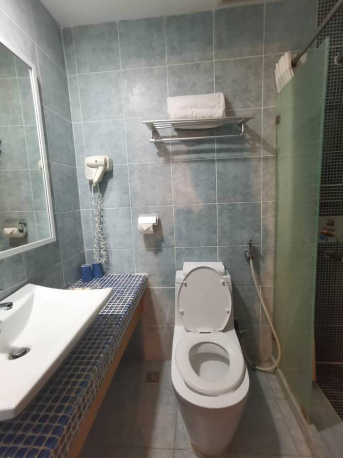 2 Inn 1 Boutique Hotel & Spa Sandakan Exterior photo