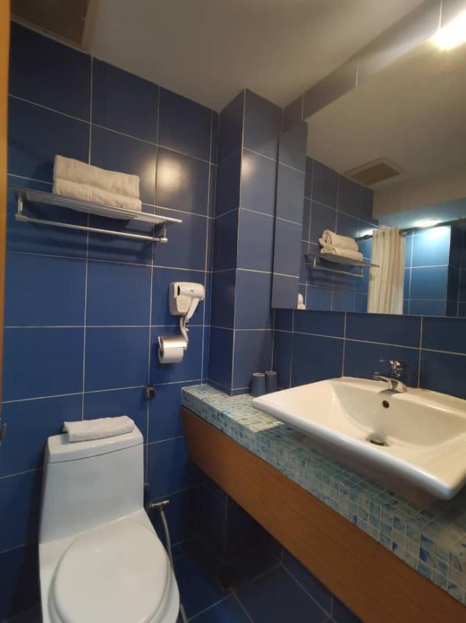 2 Inn 1 Boutique Hotel & Spa Sandakan Exterior photo