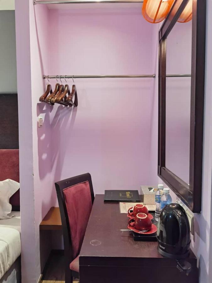 2 Inn 1 Boutique Hotel & Spa Sandakan Exterior photo