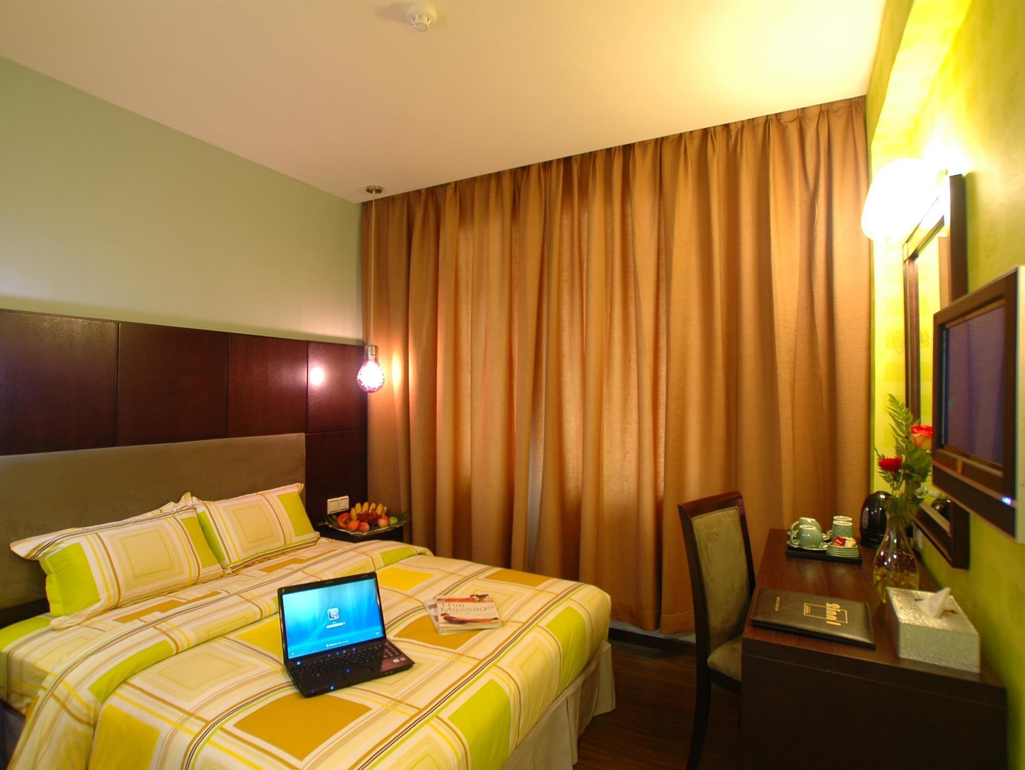 2 Inn 1 Boutique Hotel & Spa Sandakan Exterior photo