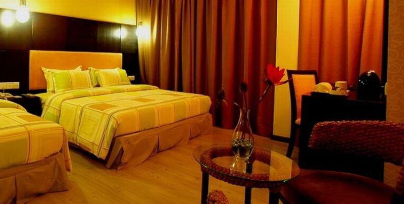 2 Inn 1 Boutique Hotel & Spa Sandakan Exterior photo